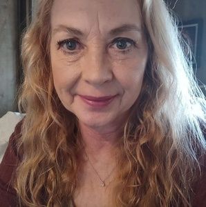 Meet your Posher, Cheri